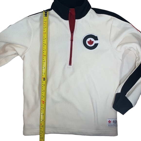 Hudson’s Bay Co. Olympic Canada 2010 Vancouver Boys 10/12 Pull Over Sweater - Picture 8 of 9